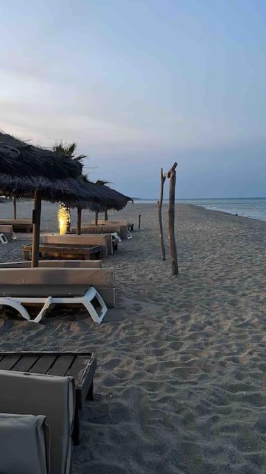 T3 - Parking - Plage / 6 Personnes Le Barcarès Extérieur photo